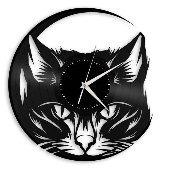Часы с мордой кота: контрастный чёрно-белый макет