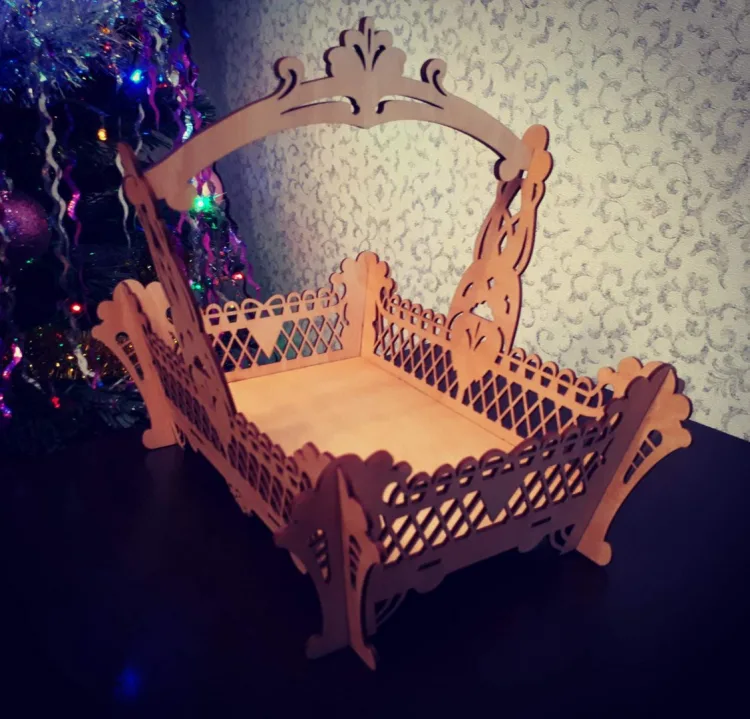 Корзинка под фрукты: сборная конструкция с ажурными стенками