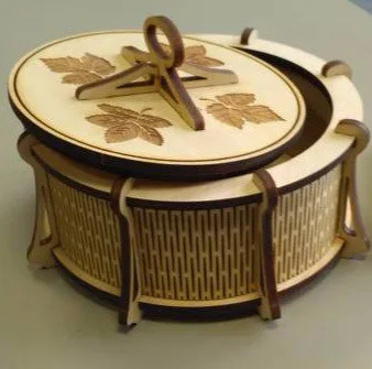 Круглая шкатулка с крышкой