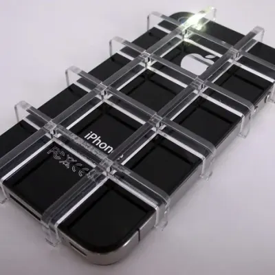 Интересный вариант — чехол для Iphone 4