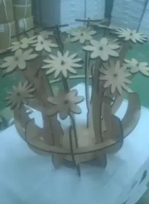 Фанерный цветы