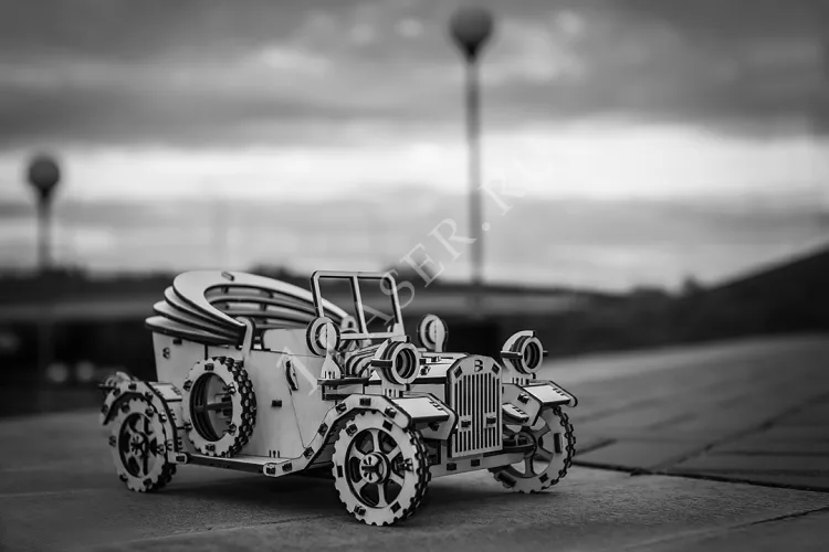 Автомобиль Форд