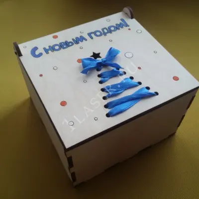 Коробка новогодняя