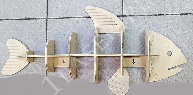 Полка в виде рыбы