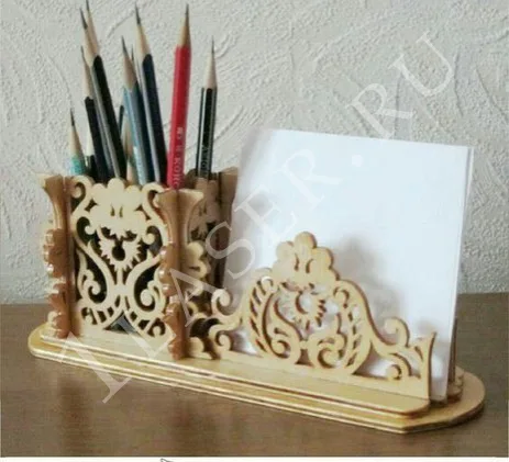Резная карандашница