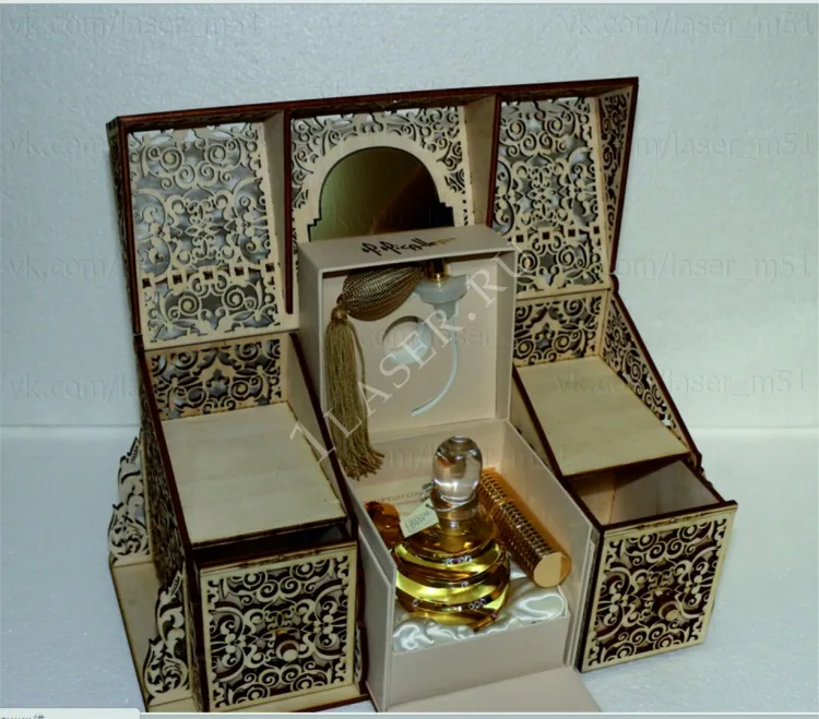 Шкатулка резная