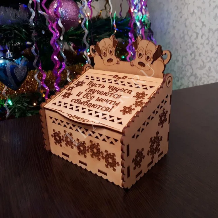 Шкатулка с собаками