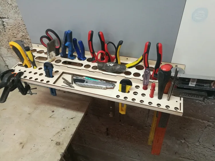Полка для инструмента