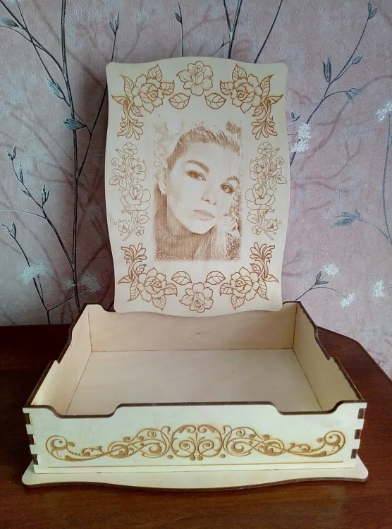 Шкатулка