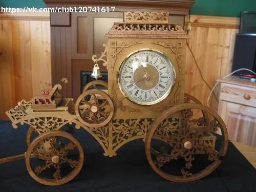 Часы памяти Николая Папкова в виде кареты, фото 2