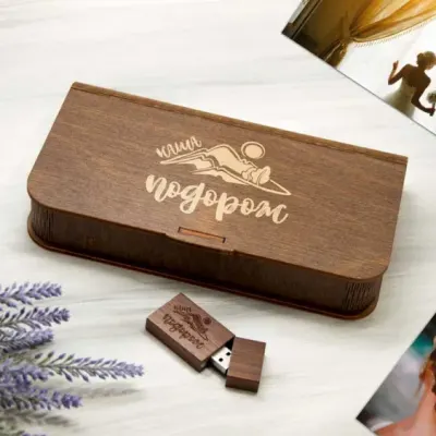 Подарочная коробочка под ручку