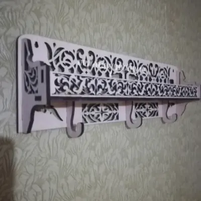 Вешалка с полочкой