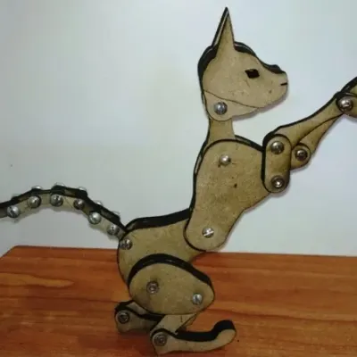 Котик на двух лапах