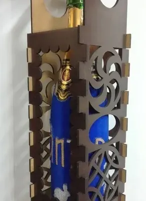 Коробка под шампанское: ажурные узоры и ручка, темное дерево