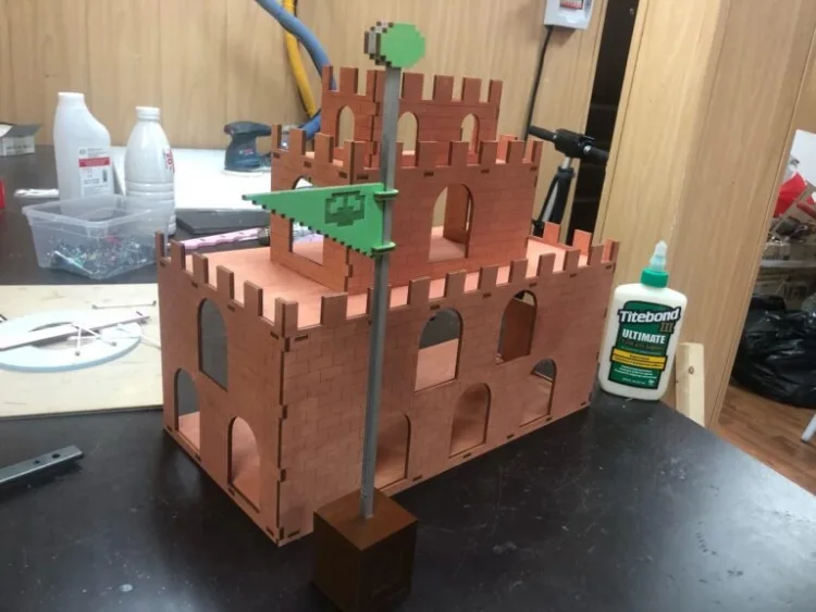 Замок из игры Супер Марио