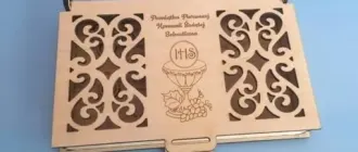 Резная подарочная шкатулка под открытку