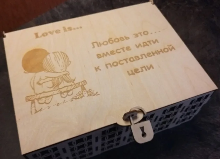 Фанерный денежный ящик с замком