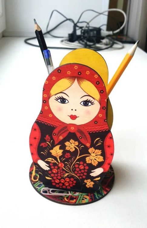 Эффектные карандашницы Матрешки