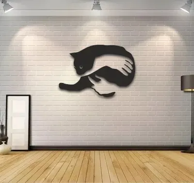 Оригинальное панно с котиком на руках